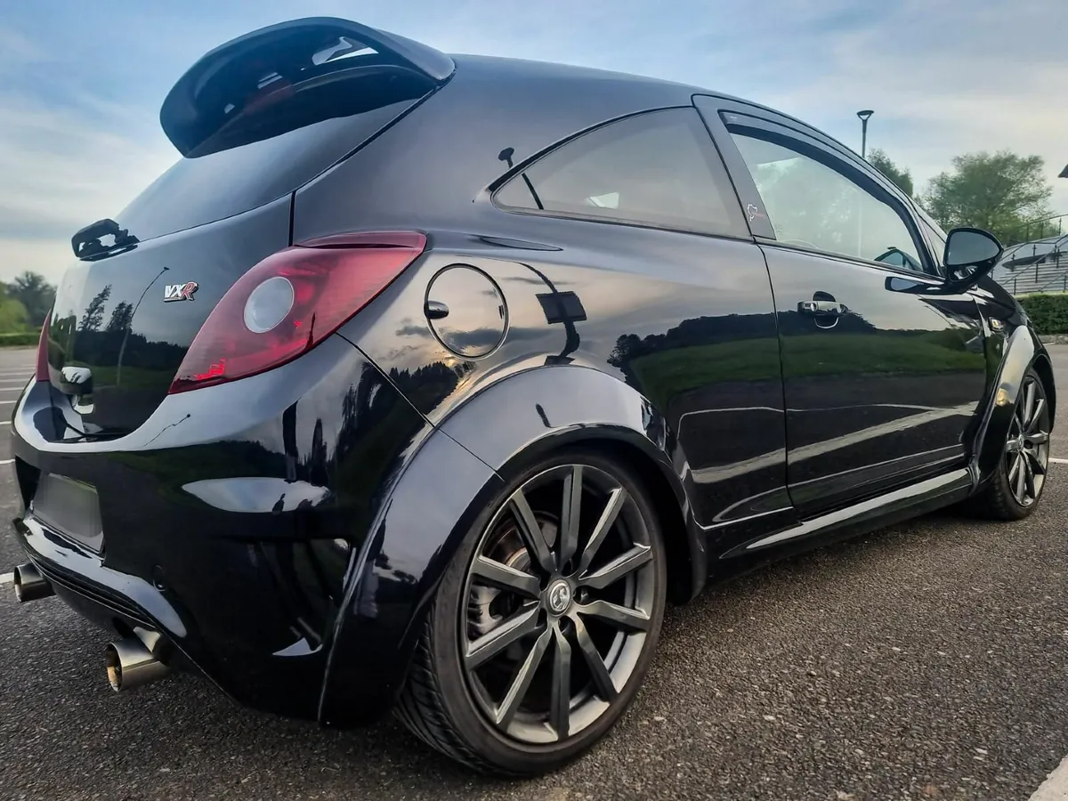 Car - Image 3