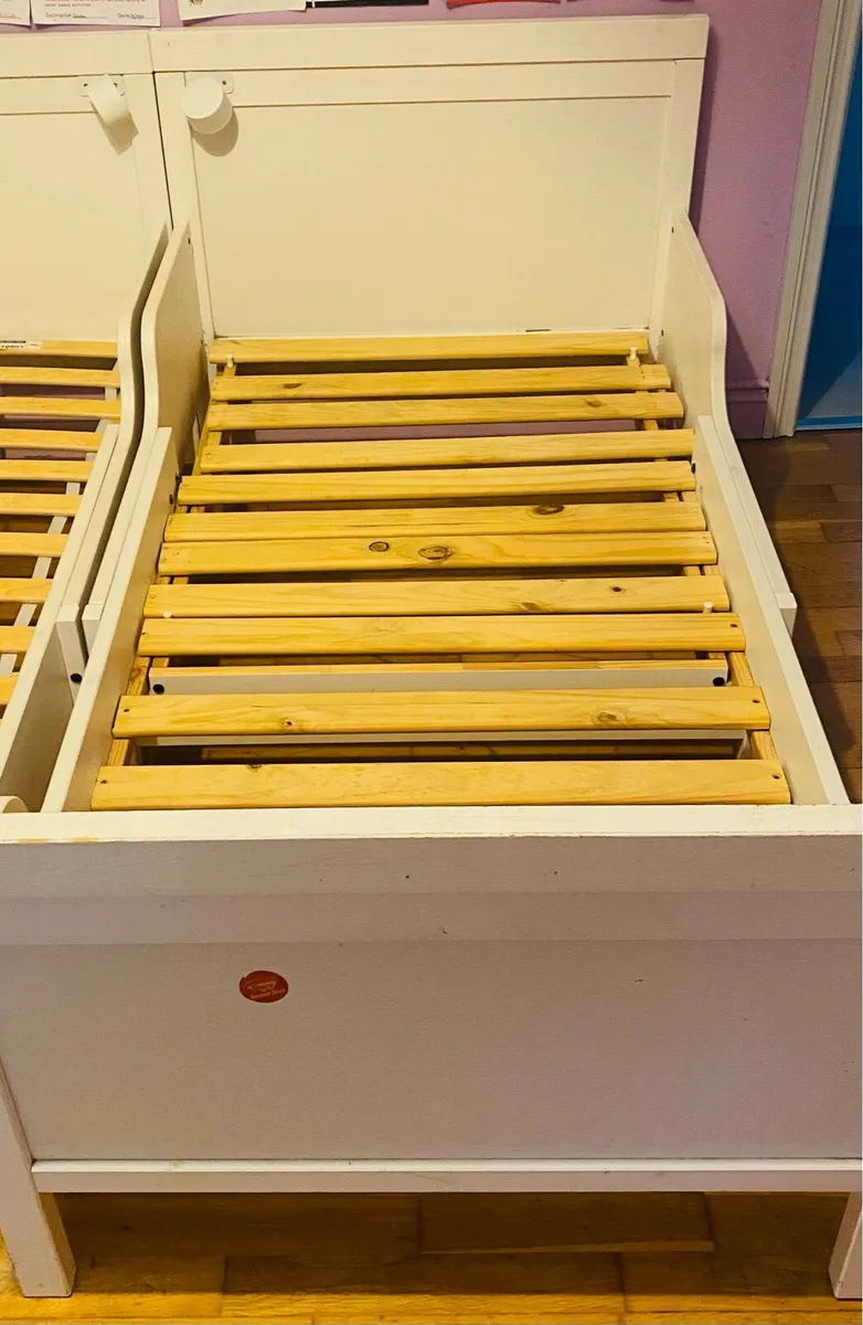 3 x Kids Expanding Beds with Mattresses - Image 1