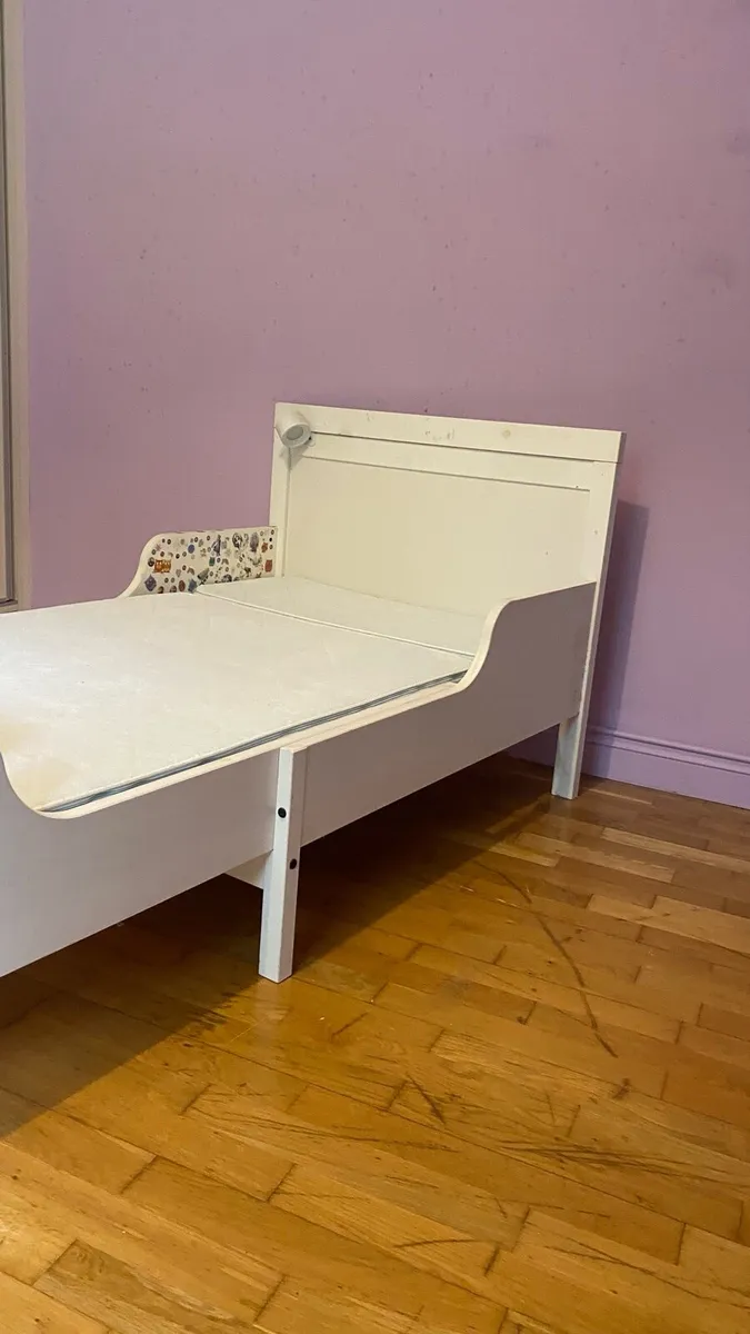 3 x Kids Expanding Beds with Mattresses - Image 2