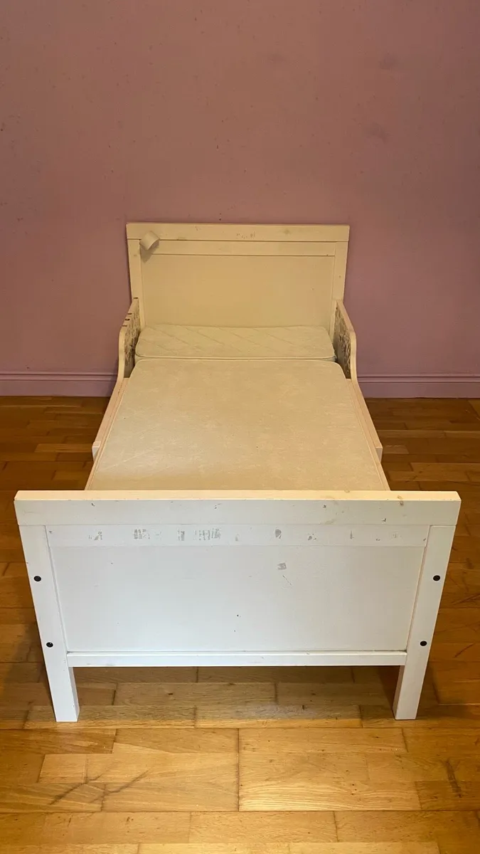 3 x Kids Expanding Beds with Mattresses - Image 3