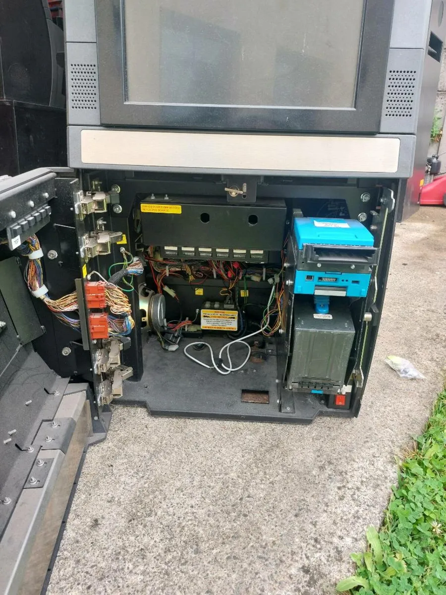 arcade machines parts or rebuild - Image 2