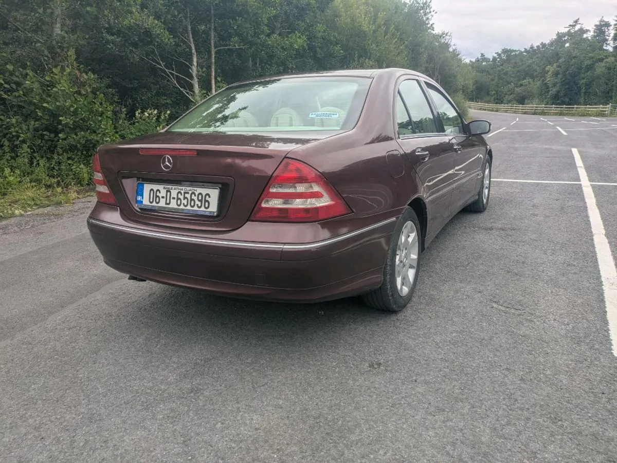 Mercedes Benz C180 - Image 4