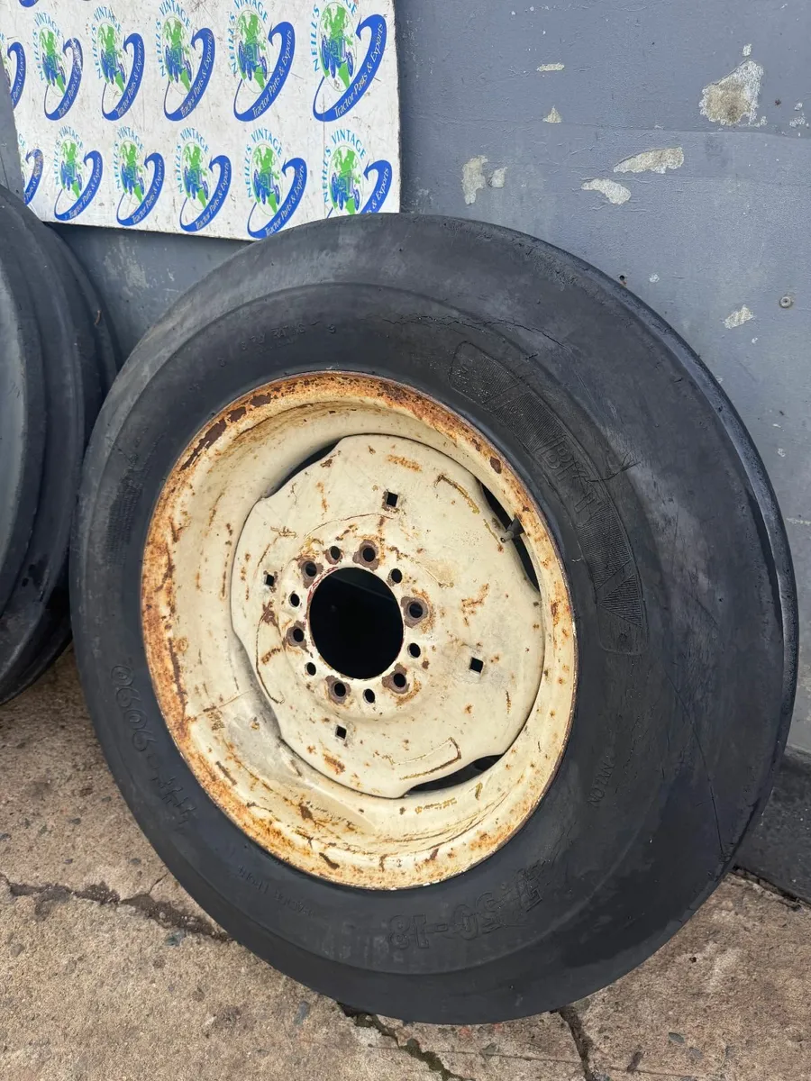 Pair 7.50-18 BKT Front Tyres & Rims Ford Tractor - Image 3