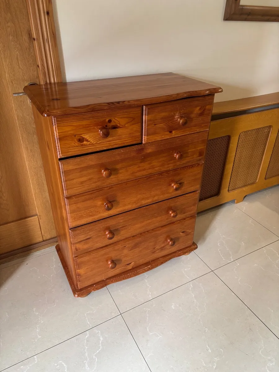 Dresser - Image 1