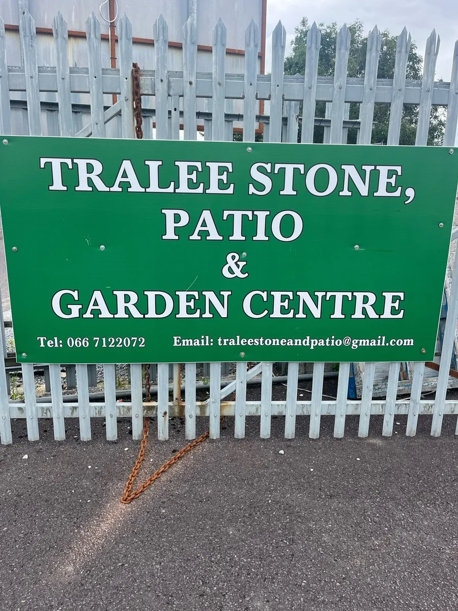 Patio and stone - Image 3