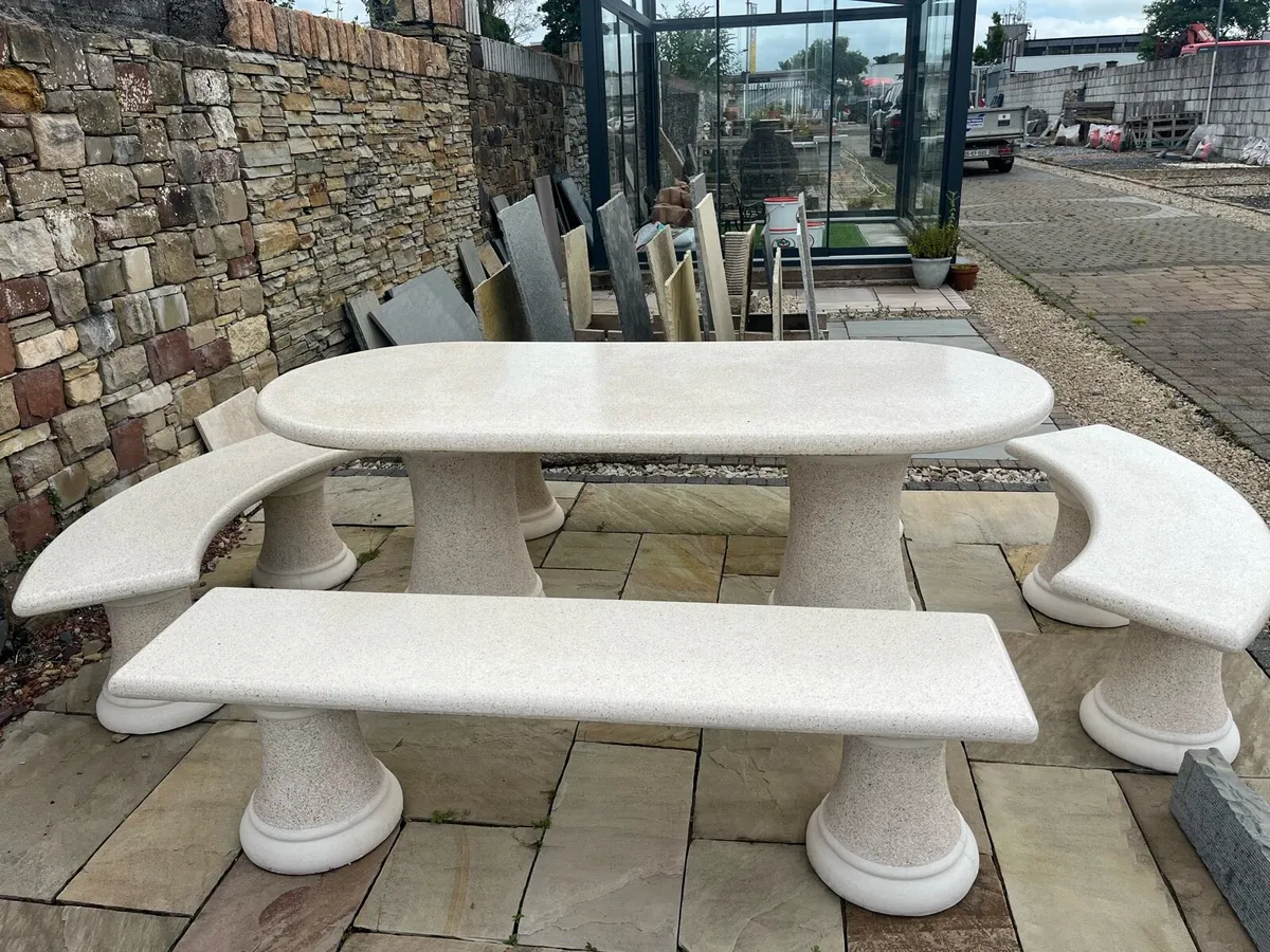 Patio and stone - Image 4