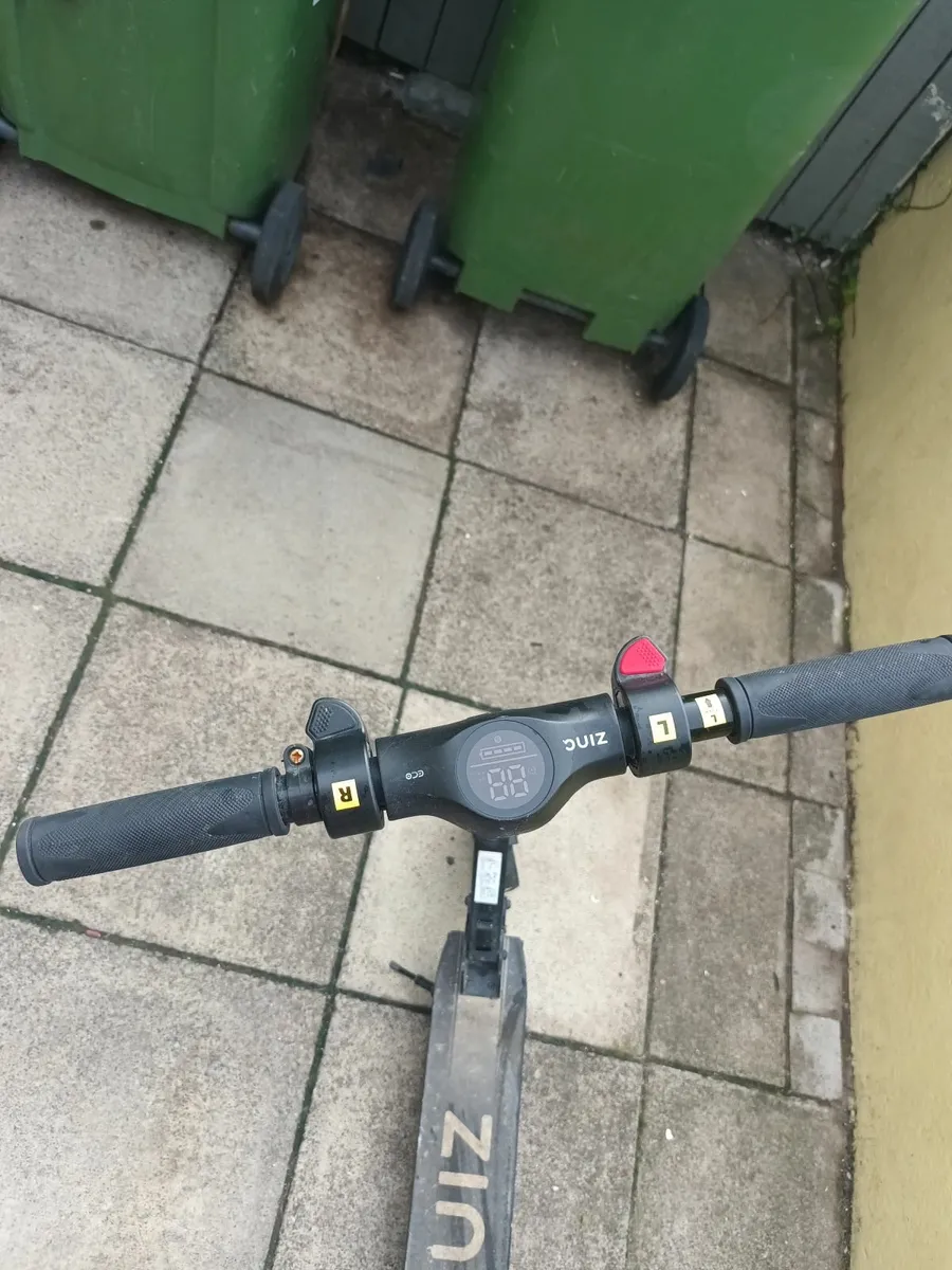 E scooter - Image 4