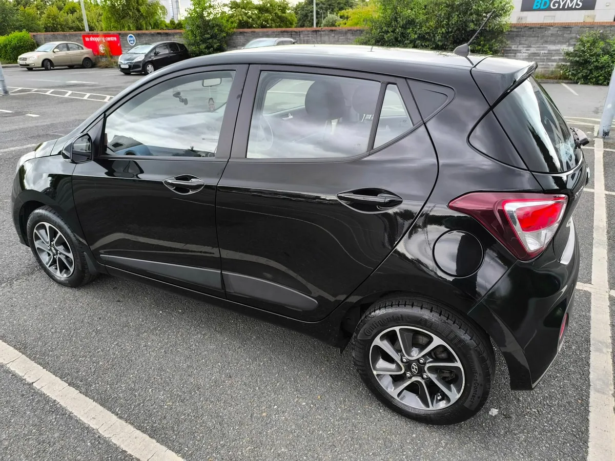 Hyundai i10 2019 Deluxe - Mint Condition - Image 2