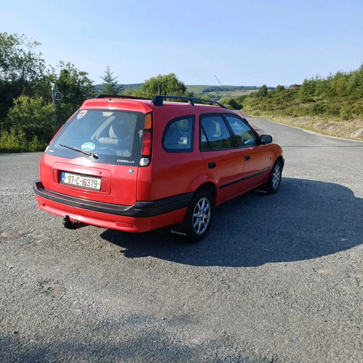 Toyota Corolla Estate - Image 2