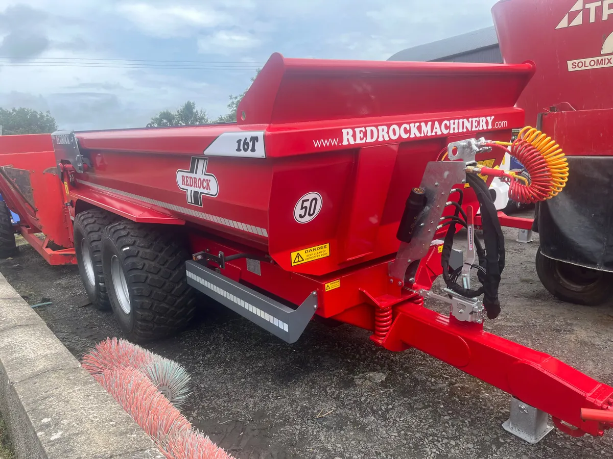 New Redrock 16T Halfpipe Dump Trailer - Image 1