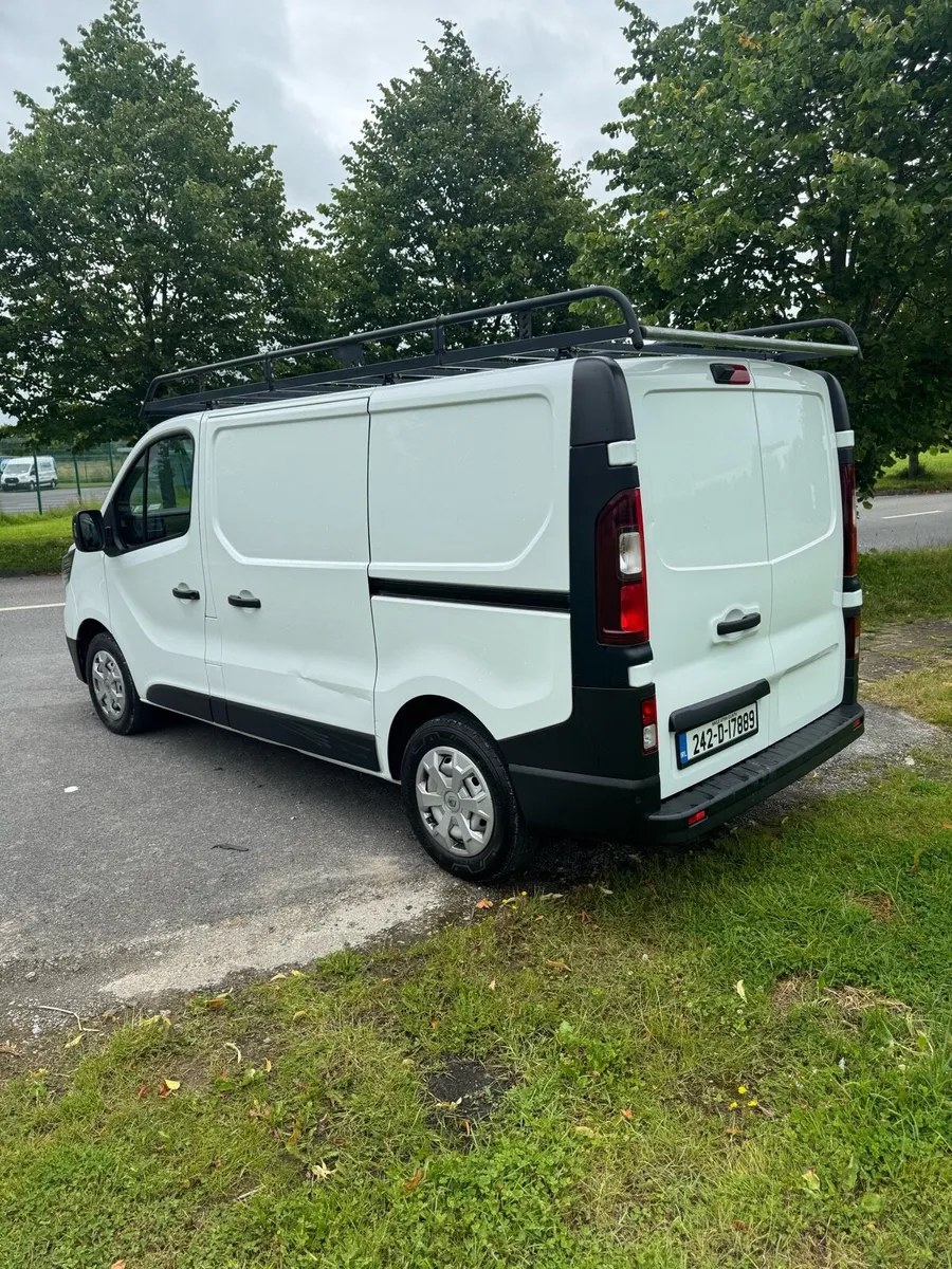 2024 Renault trafic - Image 3
