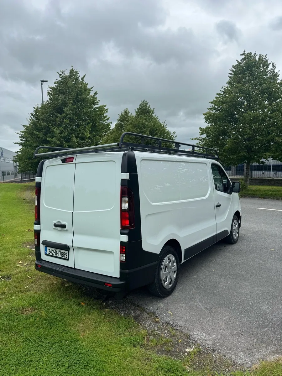 2024 Renault trafic - Image 4