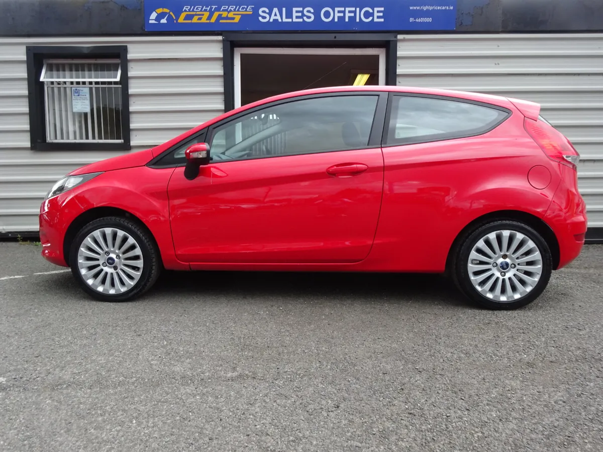 FORD FIESTA 1.25 PETROL 3 DOOR EDGE - Image 4
