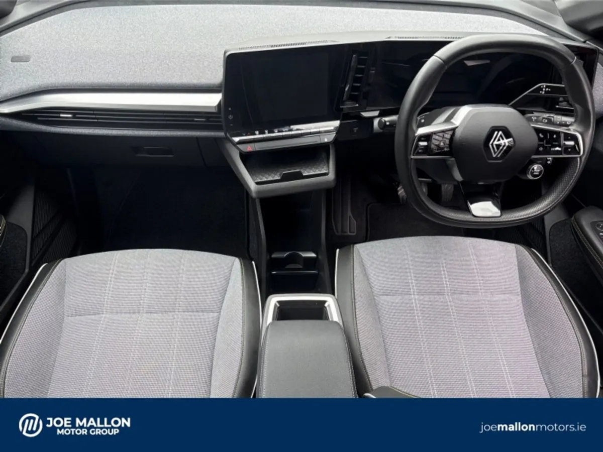 Renault Megane E-Tech Ev60 220hp Techno - Image 4