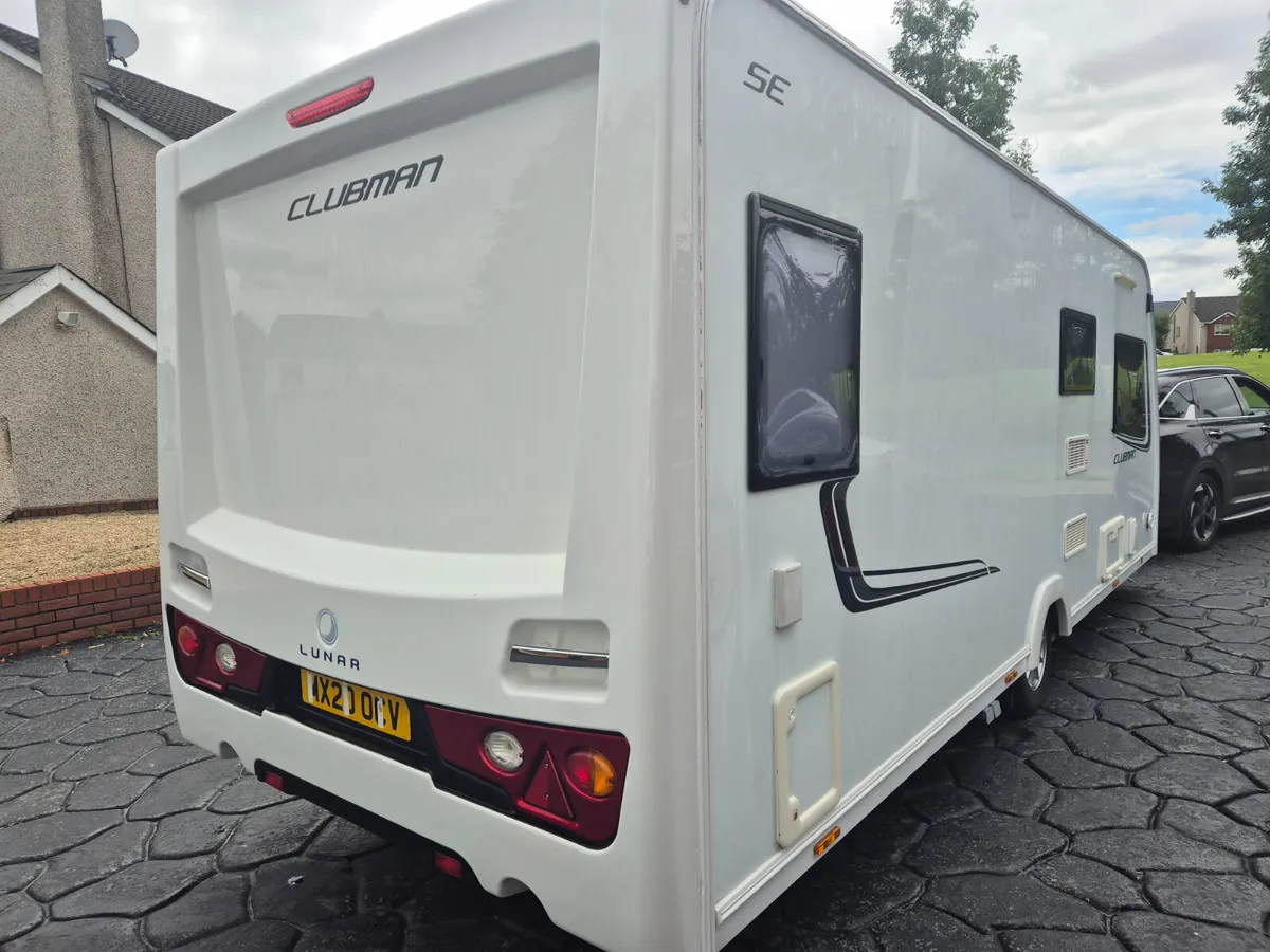 2013 Fixed Bed Lunar  Clubman SE  Motor Movers - Image 3