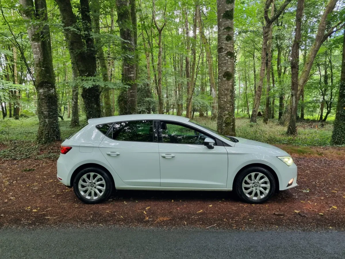 162 SEAT LEON , 1.6 TDI SE TECH 5 DOOR MANUAL - Image 4