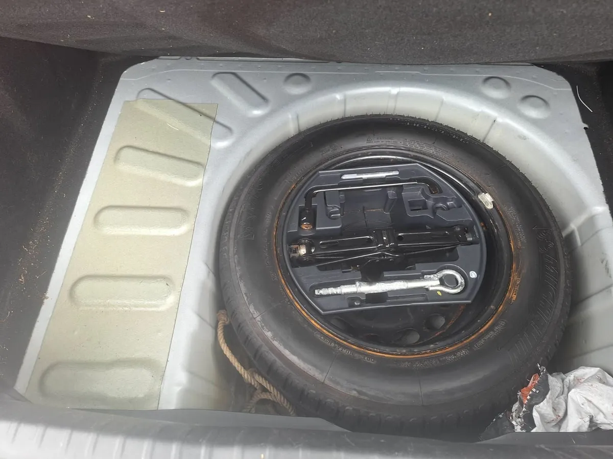 Peugeot 308 2010 - Image 3