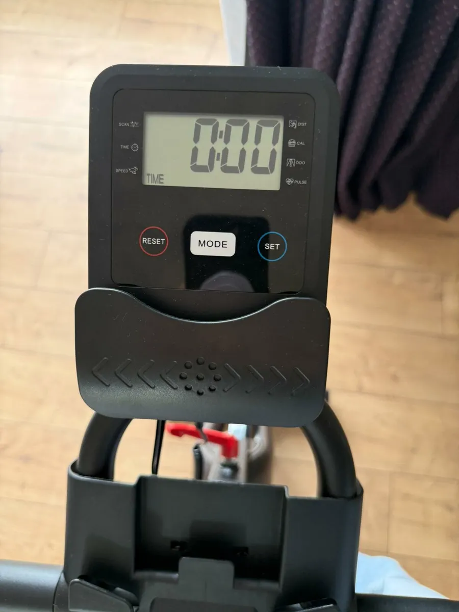 Exercise bike - Image 3