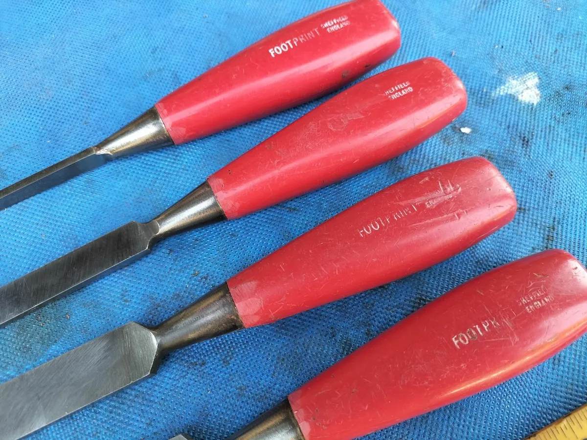 4 Chisels by Footprint - Image 3