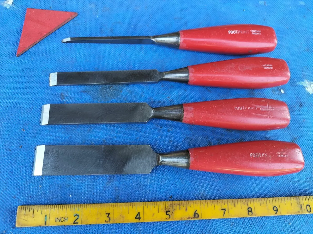 4 Chisels by Footprint - Image 1