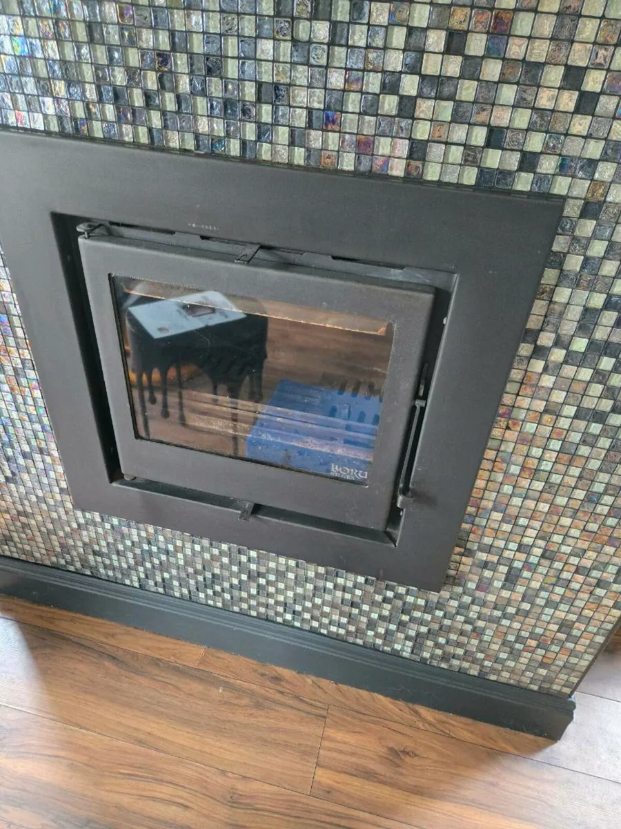 Boru back boiler stove - Image 1