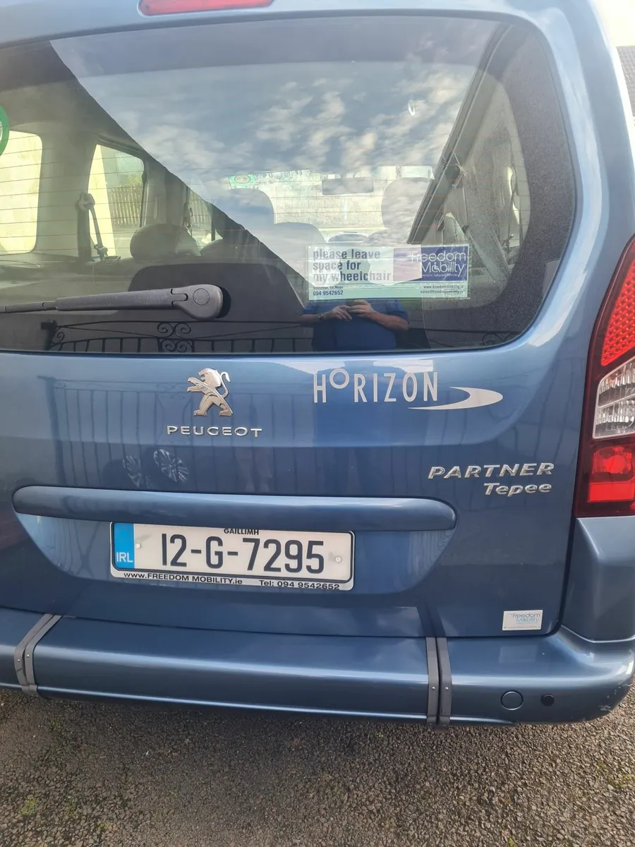 Peugeot Partner Tepee 2012 - Image 2