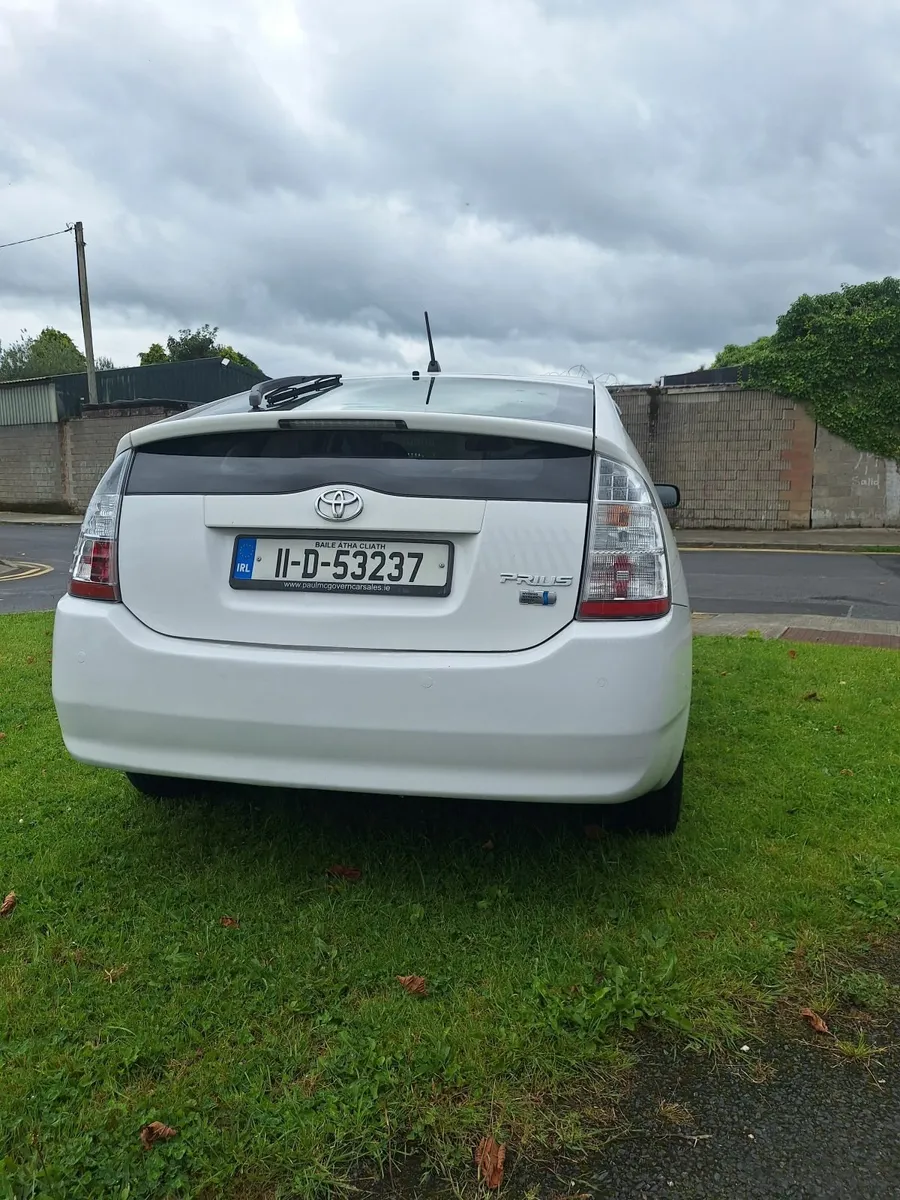 Toyota Prius 2011 - Image 4