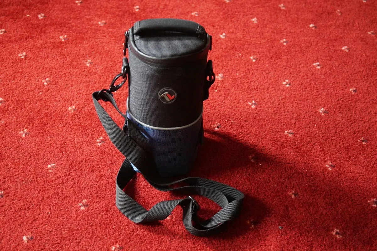 Sony Alpha mount 75-300 zoom lens - Image 2
