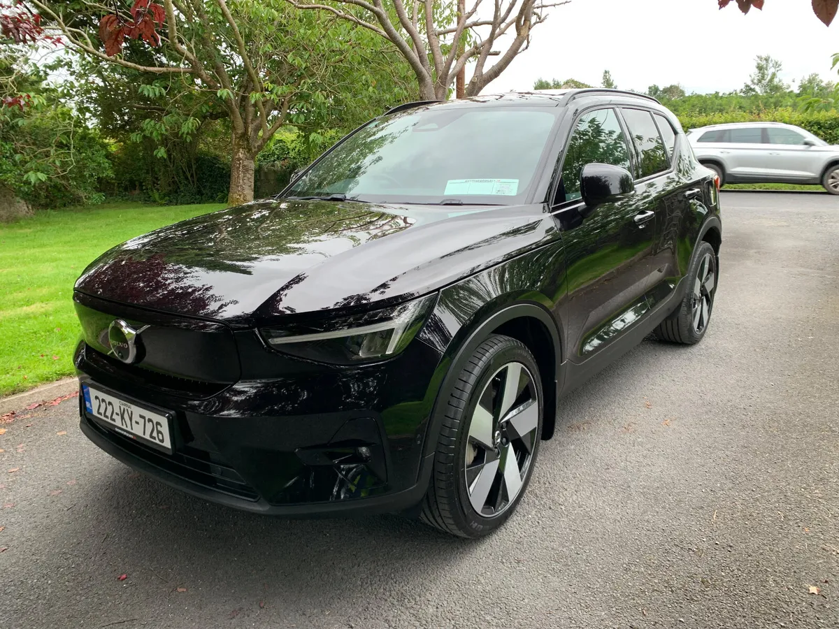 Volvo XC40 2022 EV ULTIMATE - Image 3