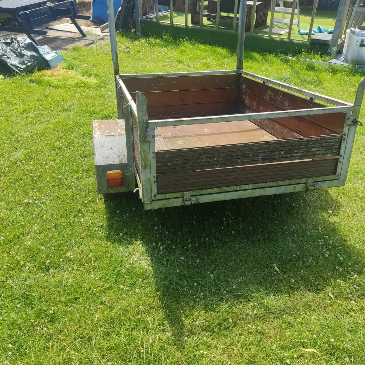Trailer - Image 2