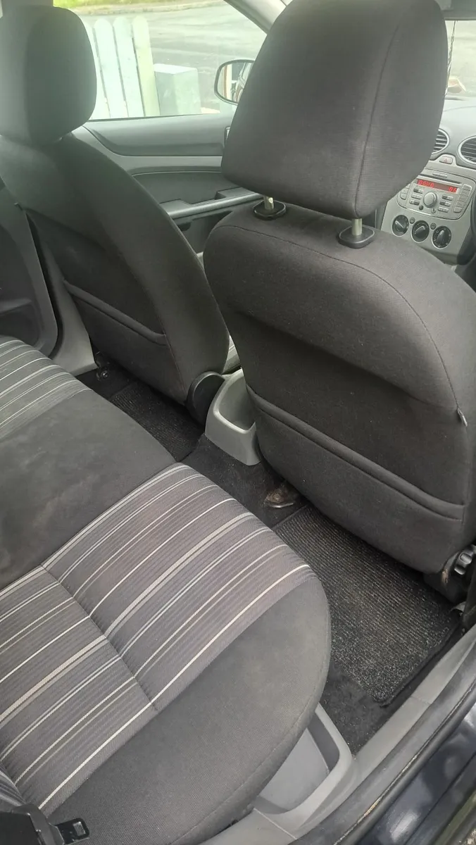 Ford Focus 2009 - Image 3