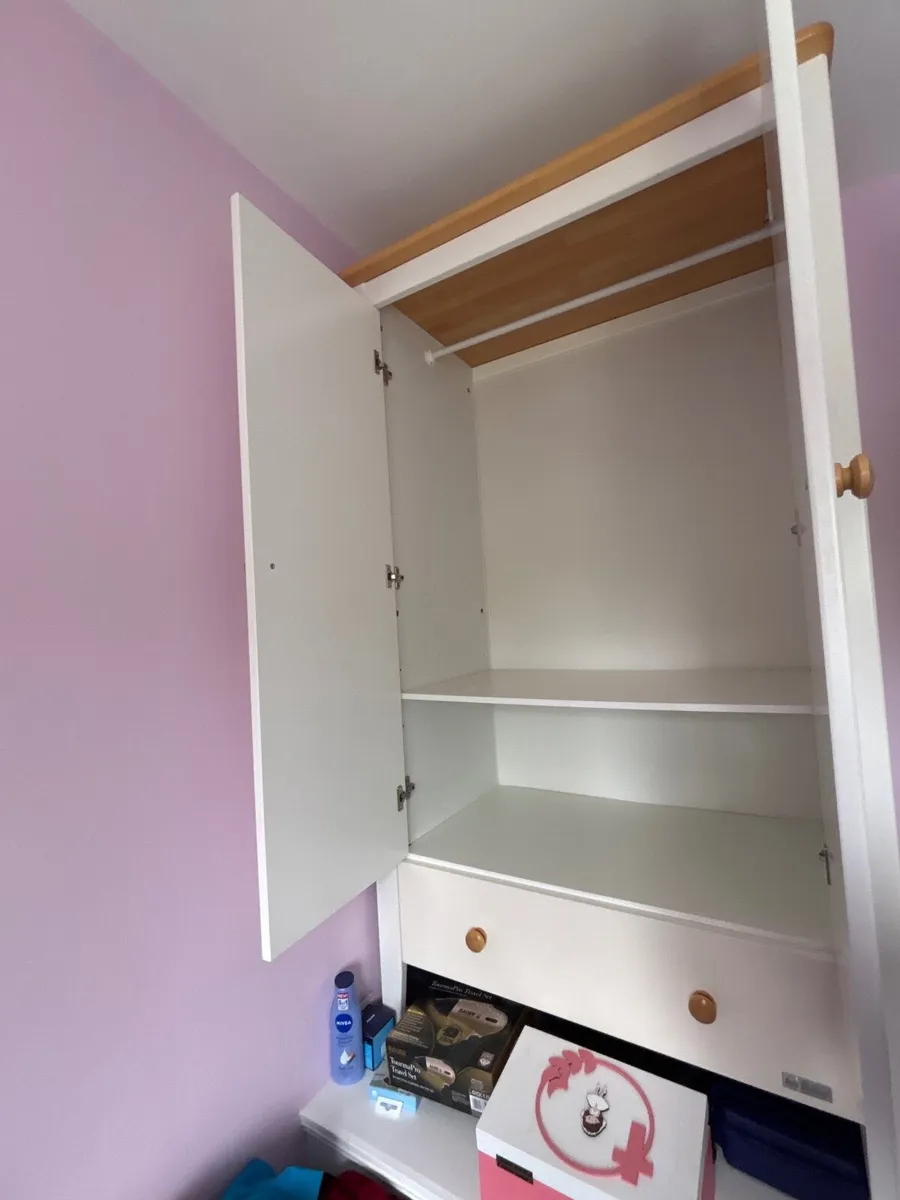 Wardrobe - Image 3