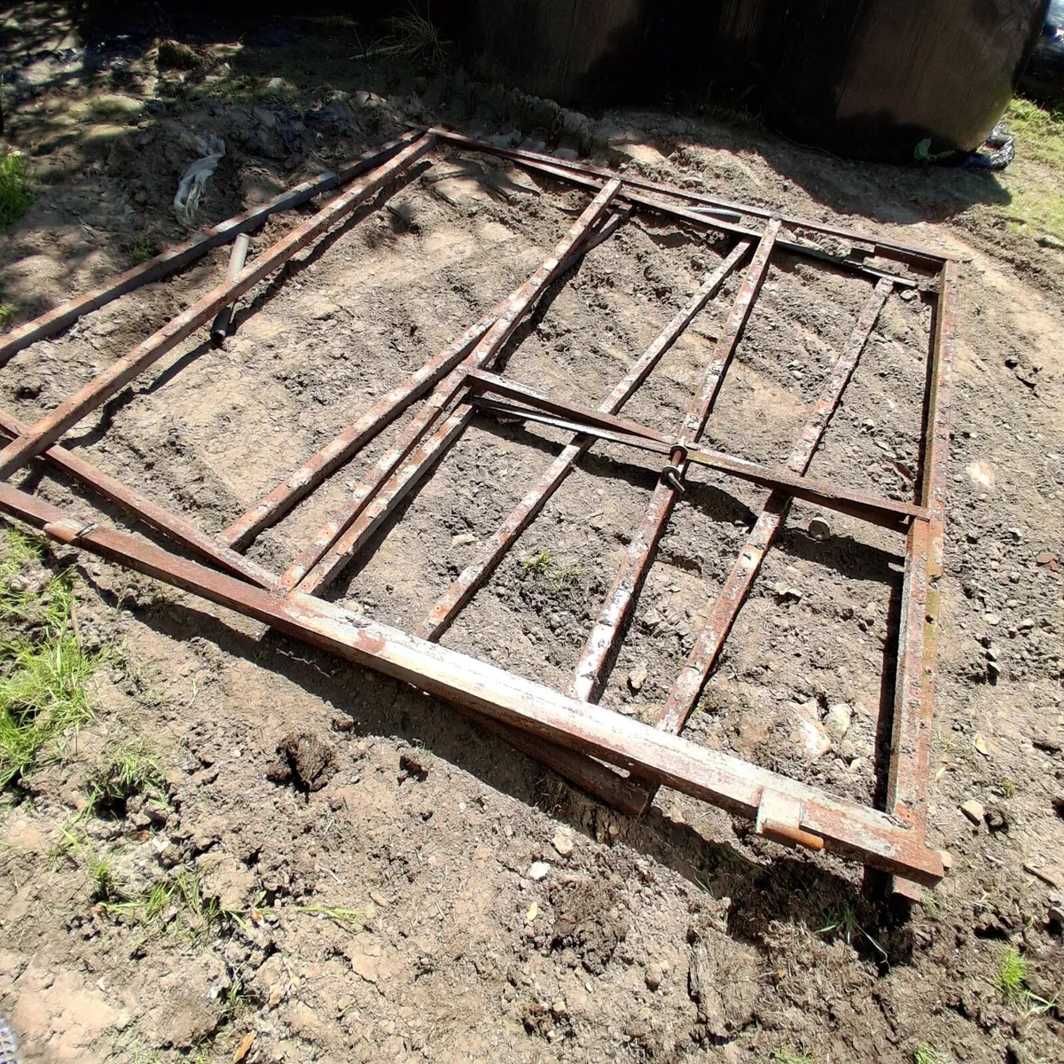 Gates / Barriers used - Image 4