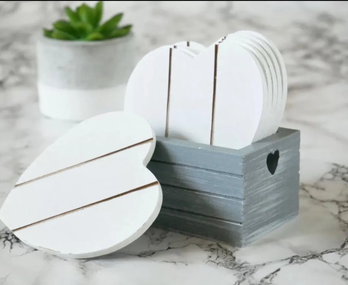 6pc Grey Wooden Heart Coasters & Holder NEW - Image 1