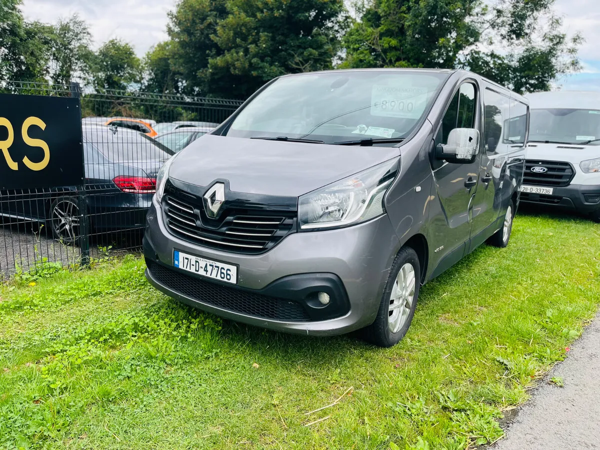 Renault Trafic 2017,DOE 10/25 - Image 2