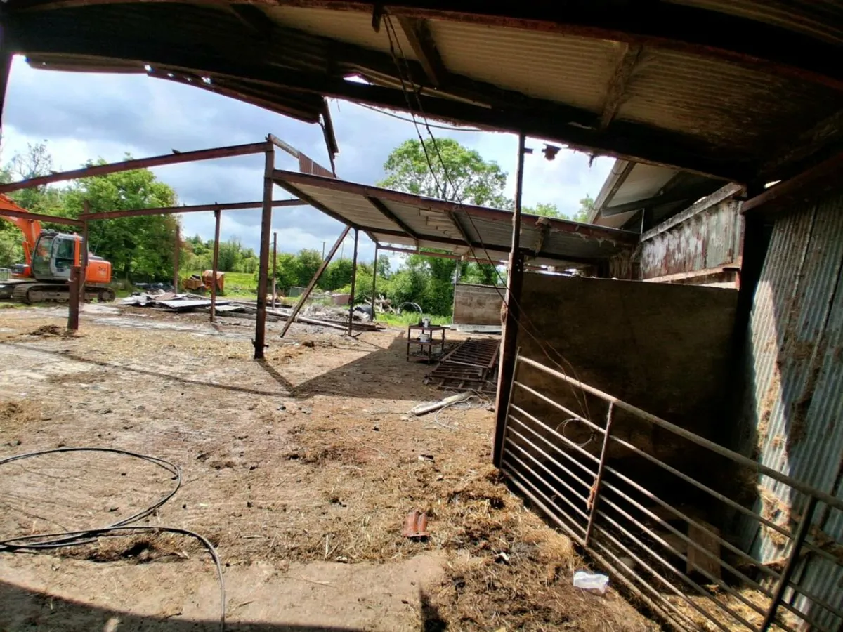 Old shed - Girders - Image 3