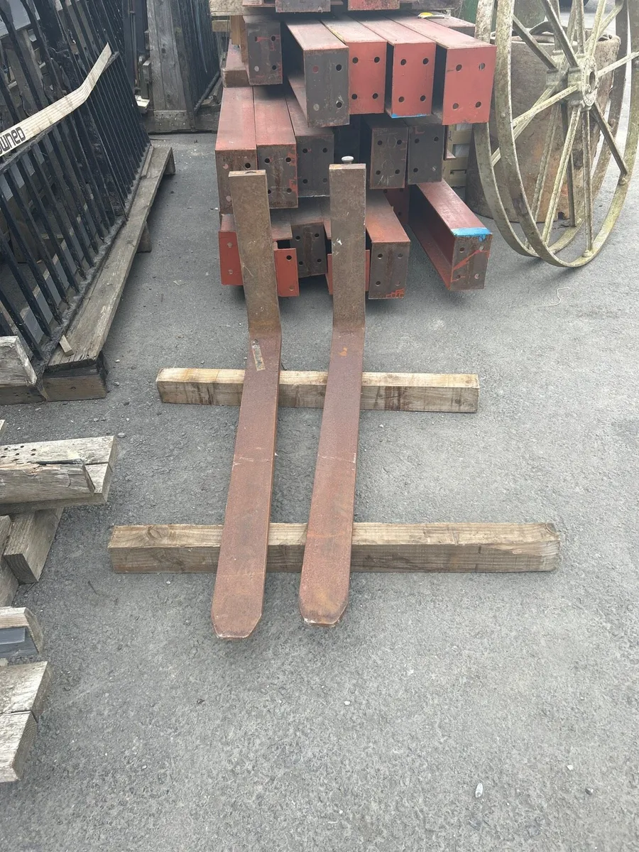 Forklift Blades cascade - Image 1