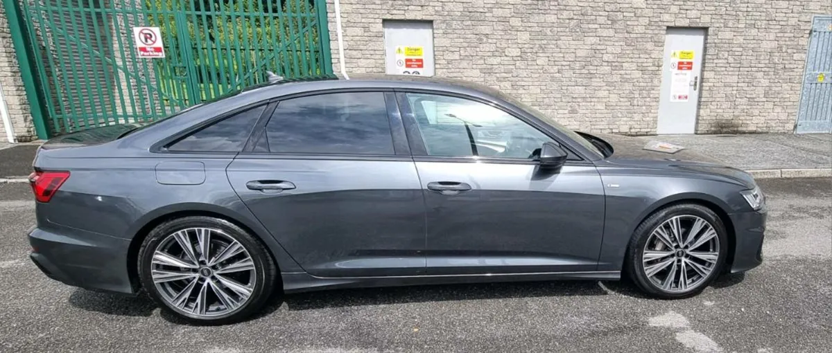Audi A6 - Image 2