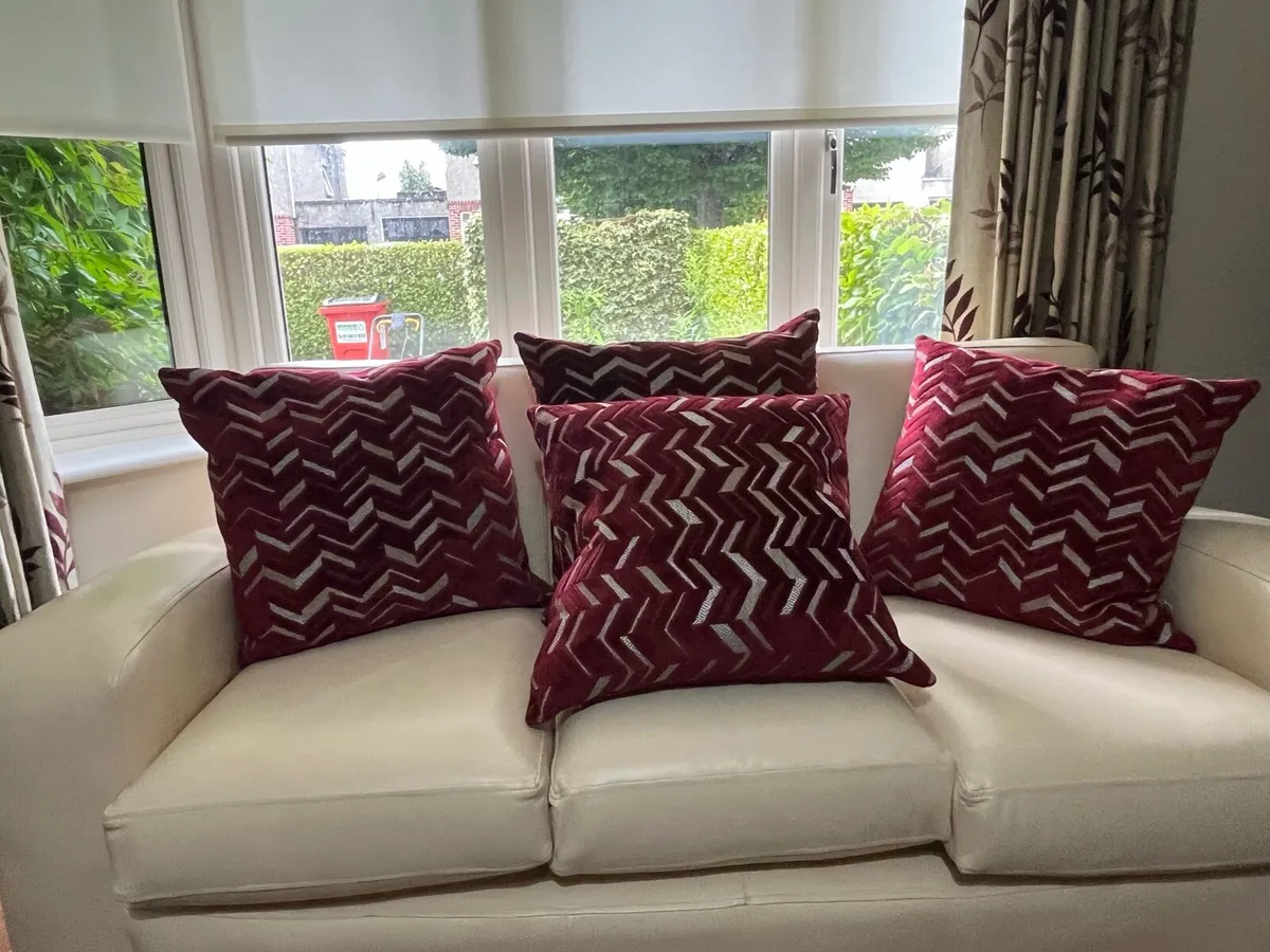 Set if 4 large cushions - Image 3