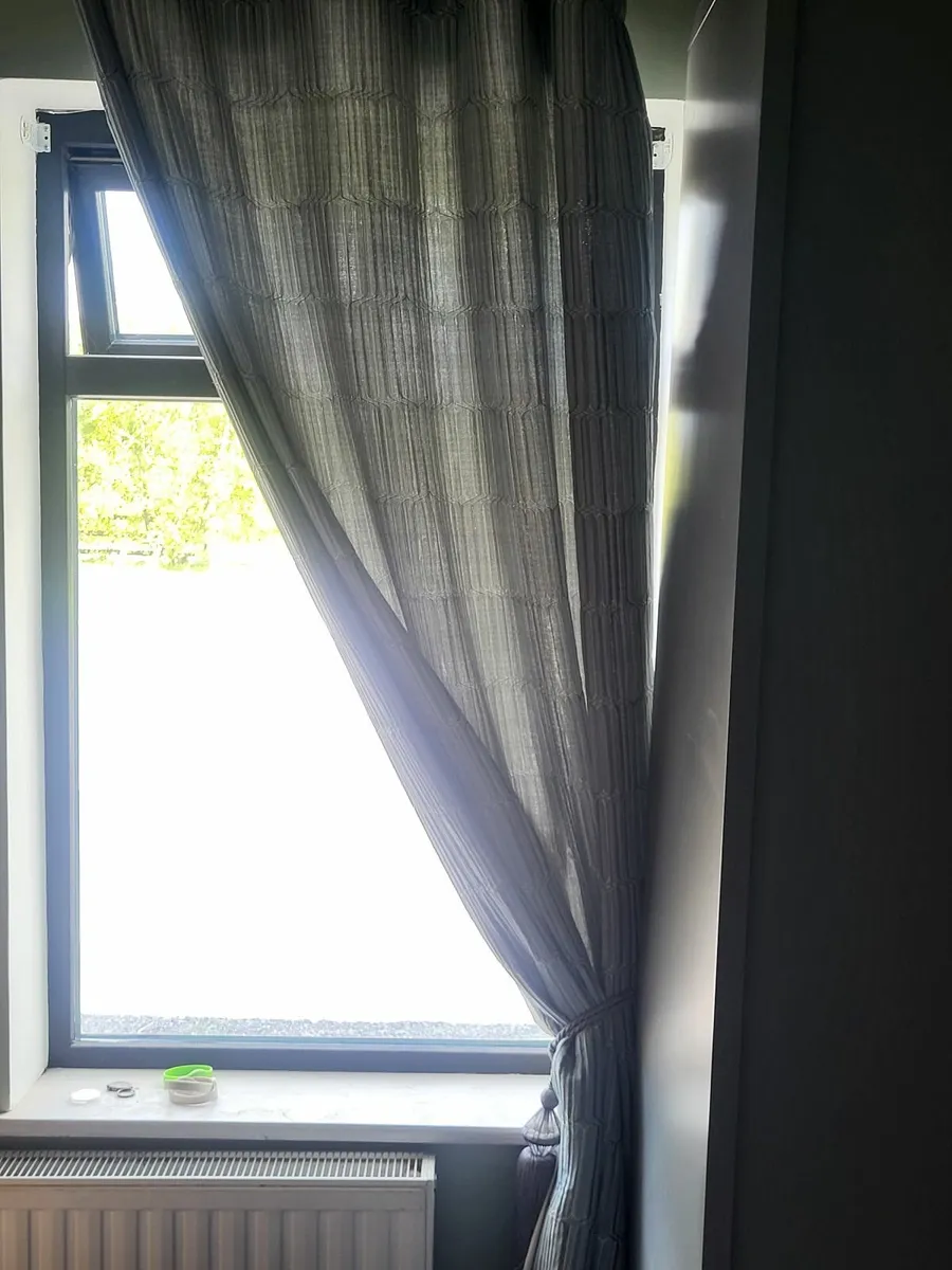 Curtains - Image 1