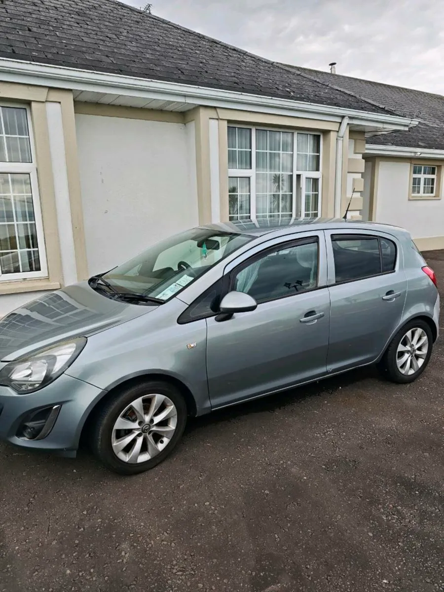Car - Image 2