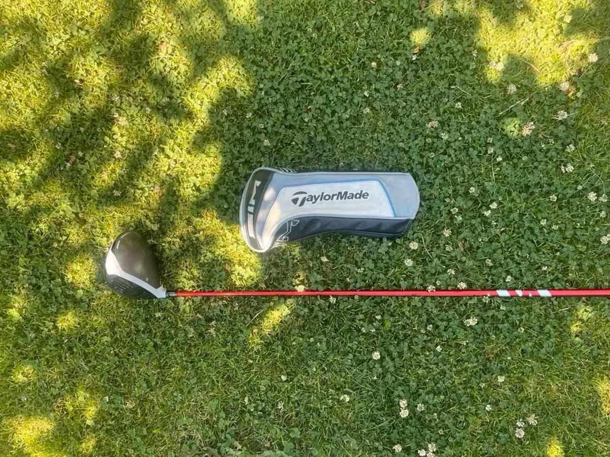 TaylorMade SIM MAX Driver - Image 1