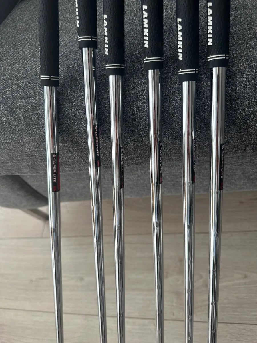 Mizuno JPX921 Irons - Image 4