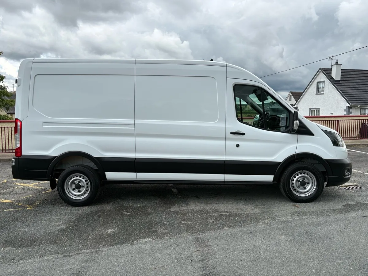 2021 (212) FORD TRANSIT 350 - Image 2
