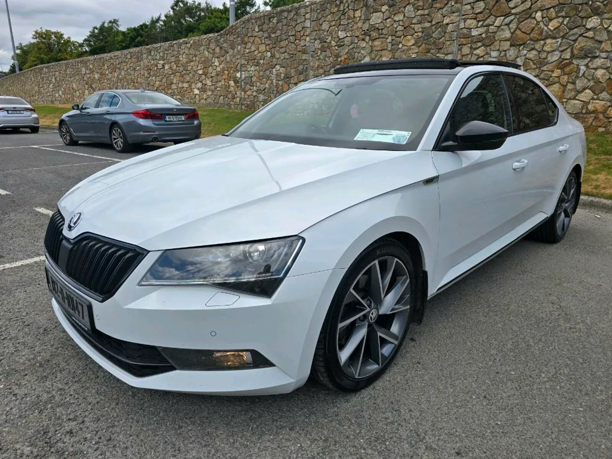 182 SUPERB 2.0TDI DSG 150BHP SPORTLINE PAN ROOF - Image 4