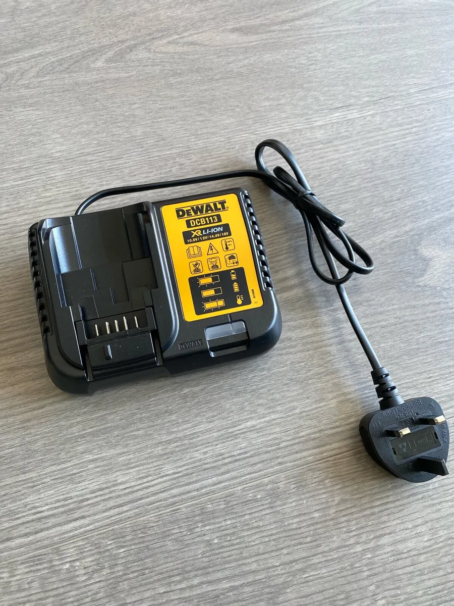 Dewalt genius charger brand new - Image 1