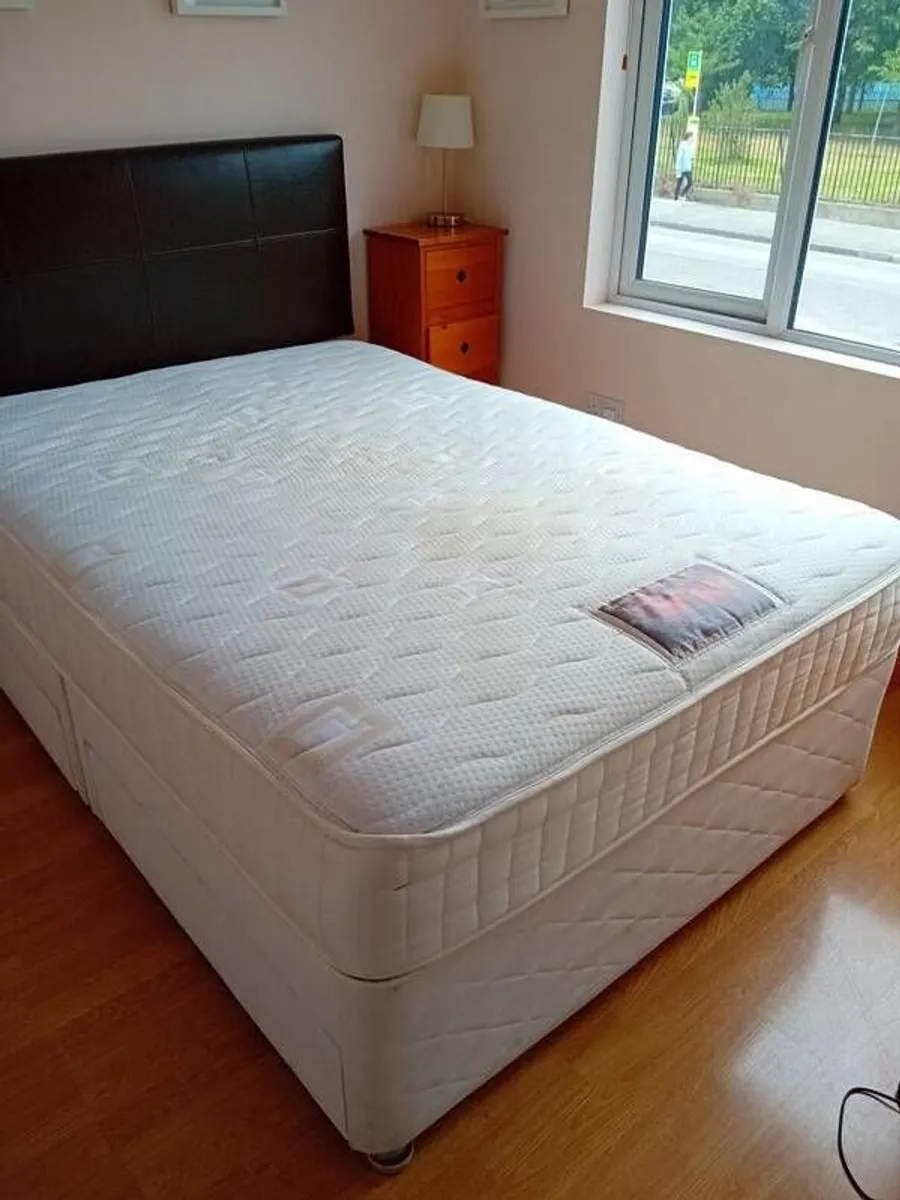 Double bed with Drawers - Image 1