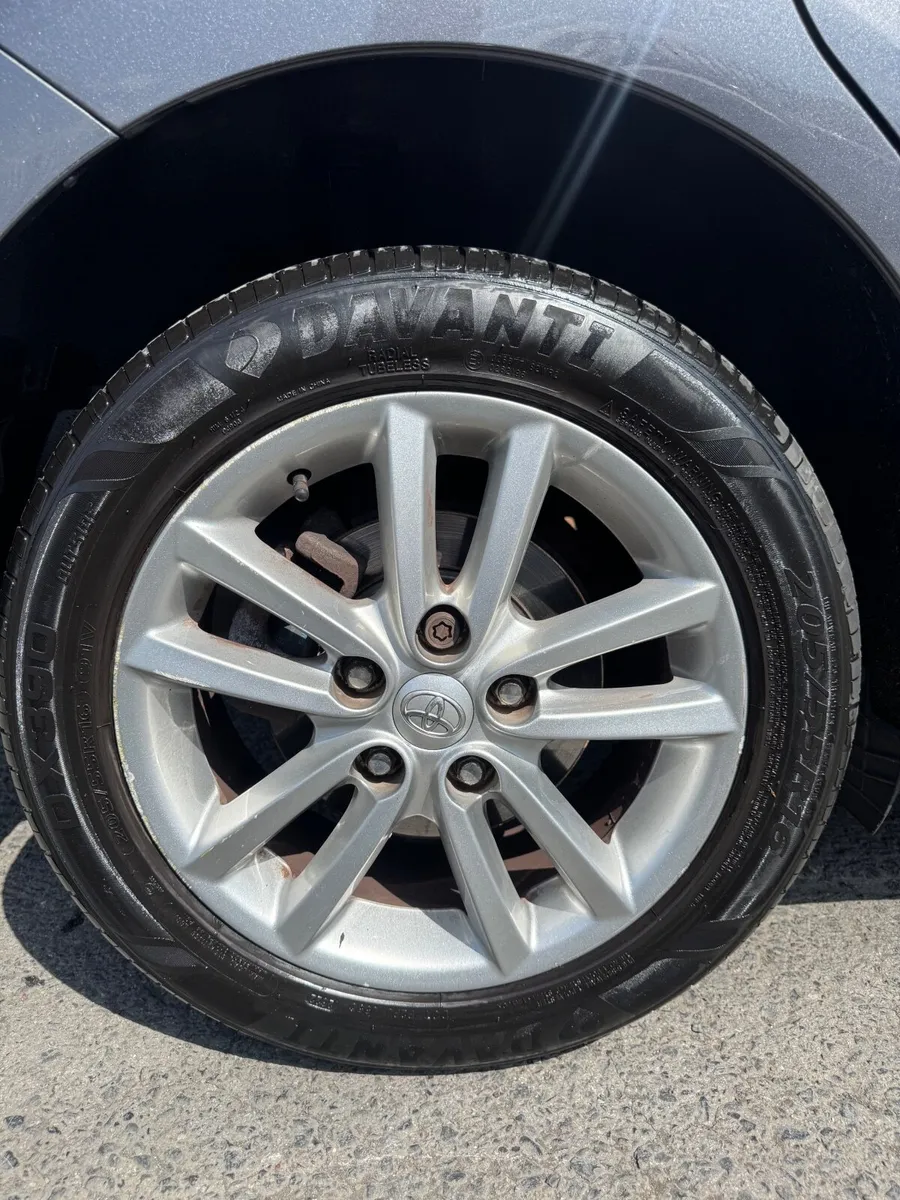 2009 Toyota Auris 1.3 VVTi *NEW NCT* - Image 4