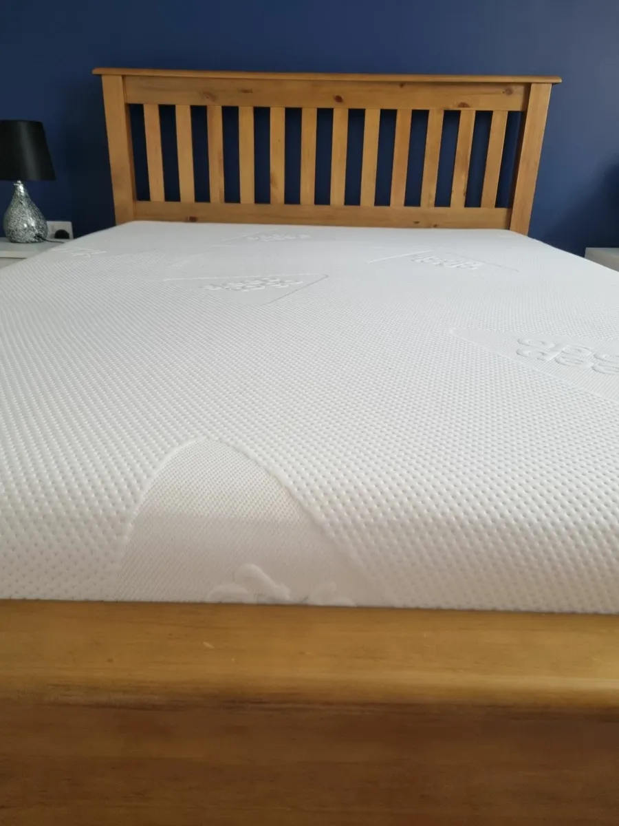 Double bed - Image 2