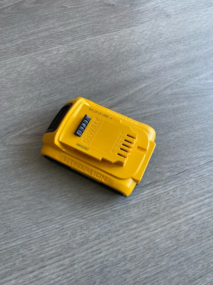 Dewalt 2ah battery brand new - Image 1